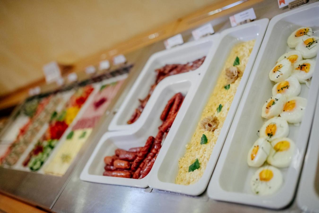 Hotel Akademie Chocerady ภายนอก รูปภาพ