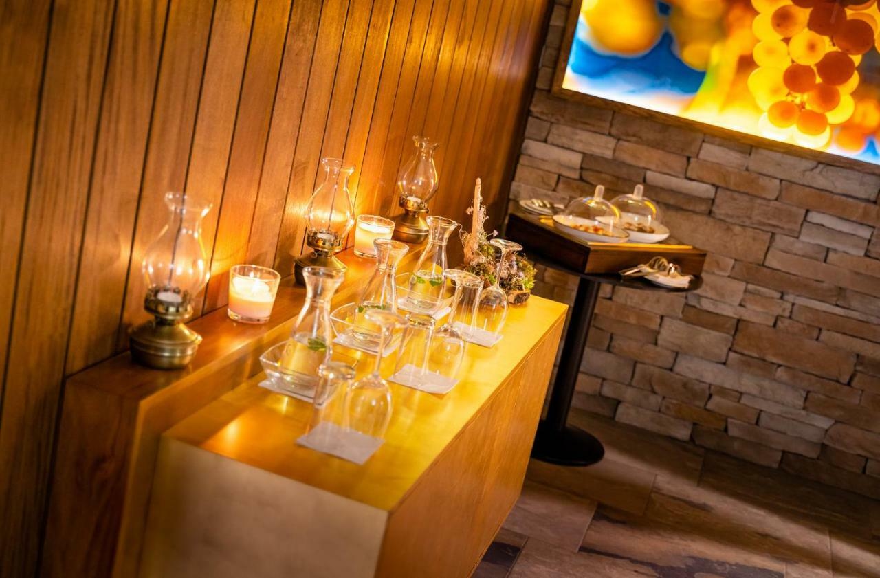 Hotel Akademie Chocerady ภายนอก รูปภาพ
